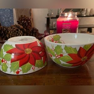 Pier One Set Of Poinsetta & Berry Cereal Bowls.